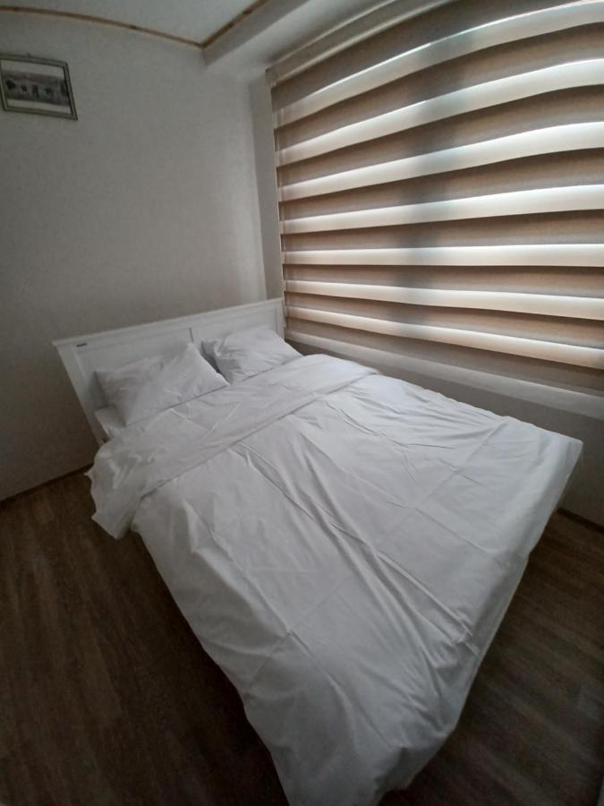 J&J Guesthouse Чонджу Екстер'єр фото