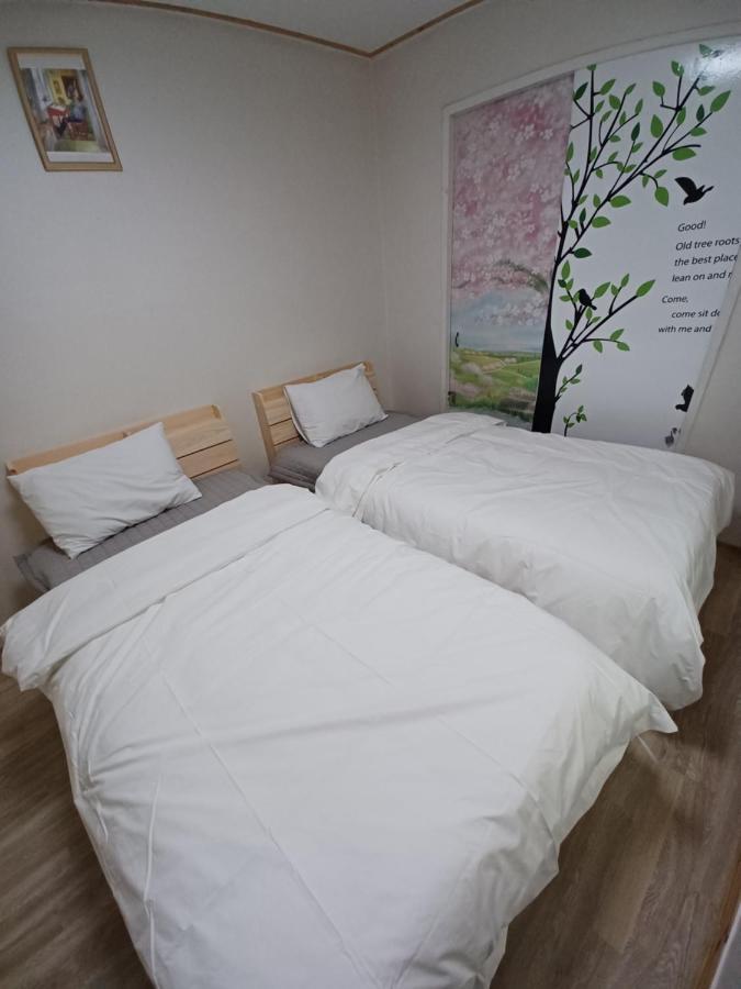 J&J Guesthouse Чонджу Екстер'єр фото
